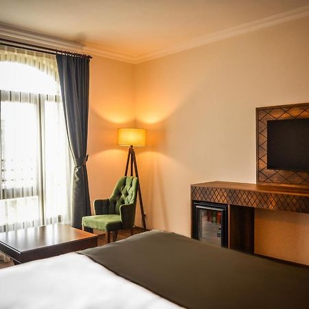 Neva Hotel Малатья Екстер'єр фото