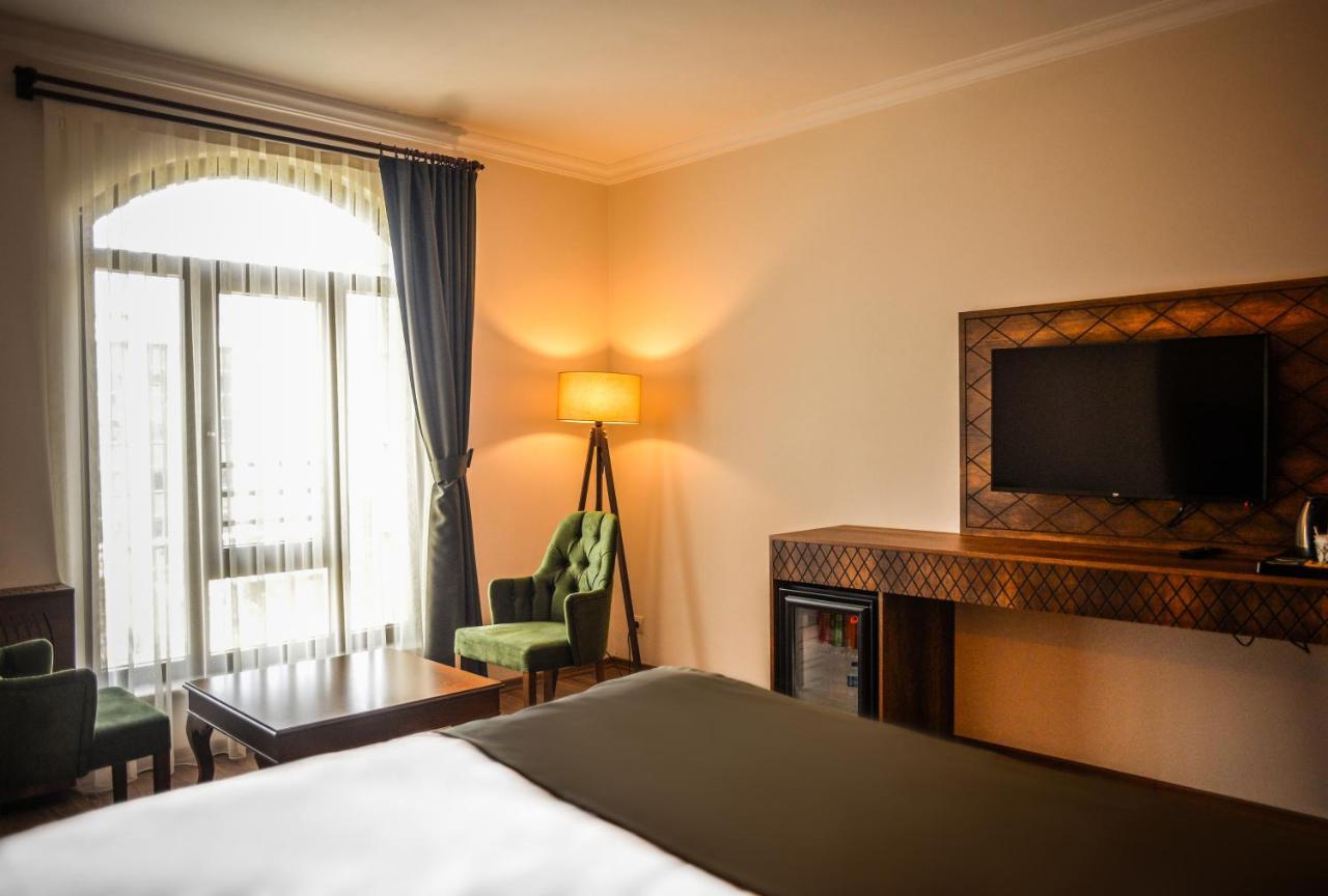 Neva Hotel Малатья Екстер'єр фото