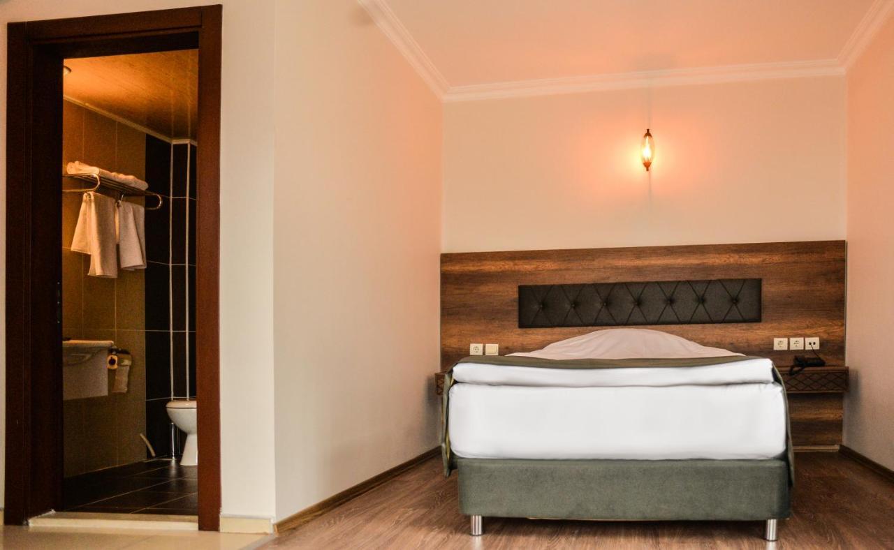 Neva Hotel Малатья Екстер'єр фото